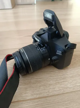 Cámara Canon EOS 1000D + Objetivo 18-55mm