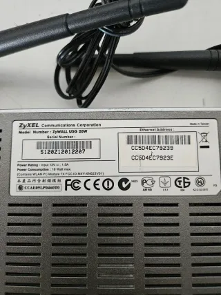 Router Zyxel Zywall USG 20W