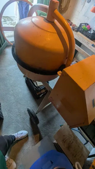 Hormigonera Lisprene 170