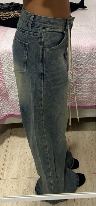 Pantalones vaqueros anchos con cordón