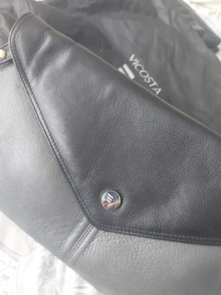 Bolso sobre de piel Vicosta Negro y Gris