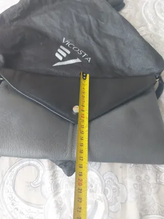 Bolso sobre de piel Vicosta Negro y Gris