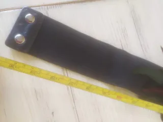 Cinturón elástico adornado con plumas