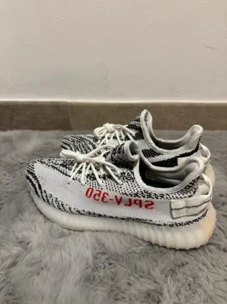 Adidas Yeezy Boost 350 V2 Zebra Talla 45
