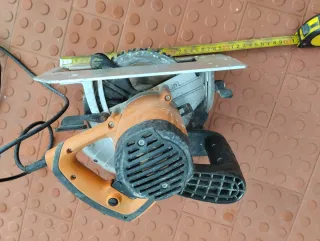 Sierra Circular Kenston 1600W