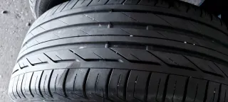 225/50 R18 99W