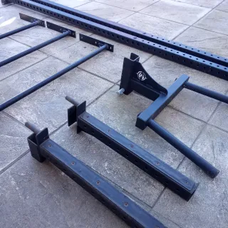 Rack, estructura gimnasio para pared con fonderas