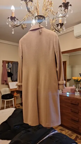 Abrigo largo beige