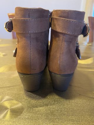 Botines marrones talla 37