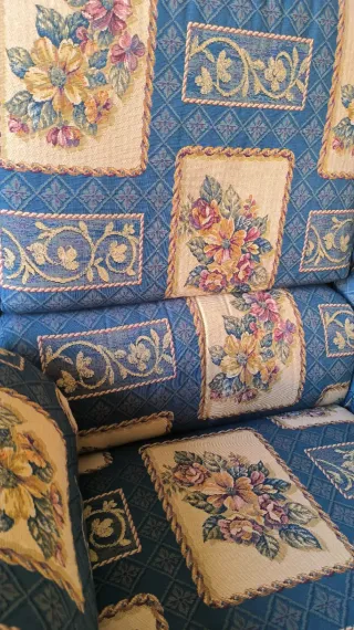 Sofá de 3 plazas con estampado floral