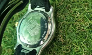 TAG Heuer Profesional Negro/Dorado