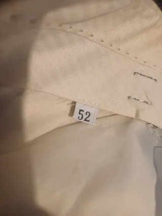 Completo uomo elegante nero