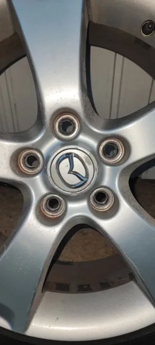 4 Llantas de aleación 17 con neumáticos 225/45 R17