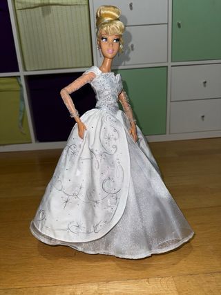 Muñeca Cenicienta Edición Limitada 40cm
