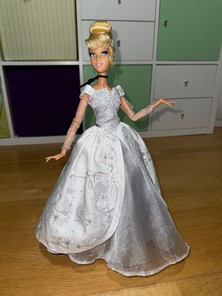 Muñeca Cenicienta Edición Limitada 40cm