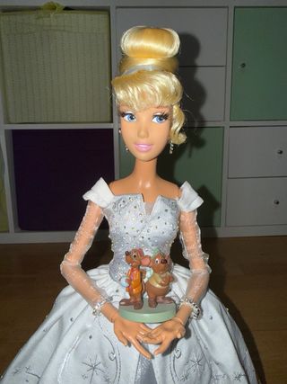 Muñeca Cenicienta Edición Limitada 40cm