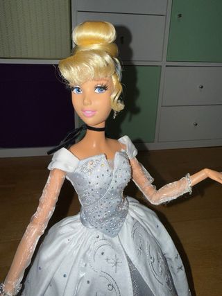 Muñeca Cenicienta Edición Limitada 40cm