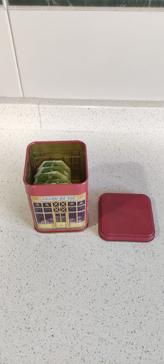 Caja metálica para bolsitas de té
