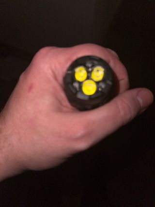 Linterna LED Alta Potencia Largo Alcance