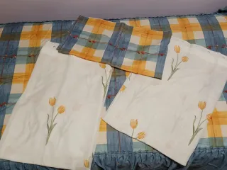 Edredón y cortinas infantiles a cuadros