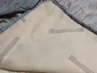 Edredón y cortinas infantiles a cuadros