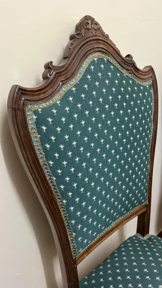 Juego de 4 sillas de comedor de madera