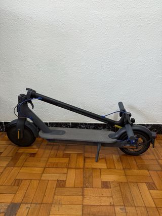 Patinete Xiaomi Mi Electric Scooter 3 + Accesorios