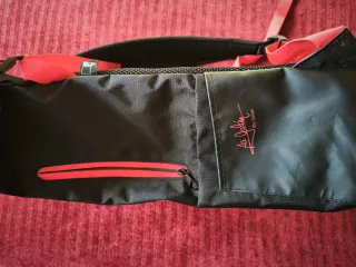 Mochila Adidas Ale Galán Negra y Roja