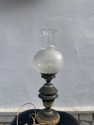 Lámpara de mesa antigua metal y mármol