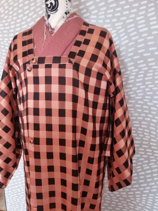 Kimono damero coral y negro talla única