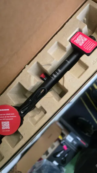 Tija Rock Shox Reverb AXS Nueva 250 mm 30.9