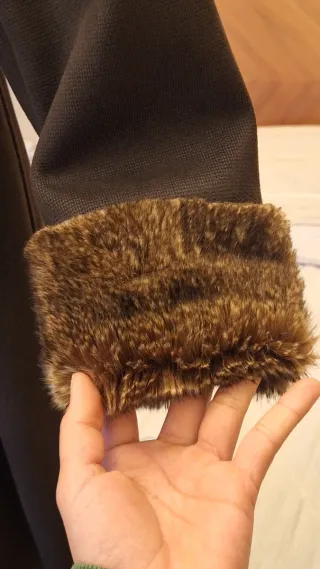 Abrigo marrón con forro de pelo