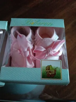 Scarpette neonato in raso rosa