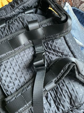 Bolso Mochila Voyager Desigual Negro Verde Oliva