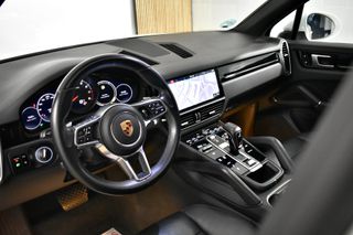 Porsche Cayenne -