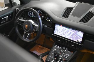 Porsche Cayenne -