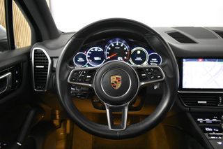 Porsche Cayenne -