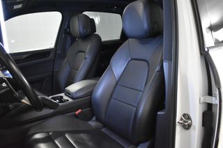 Porsche Cayenne -