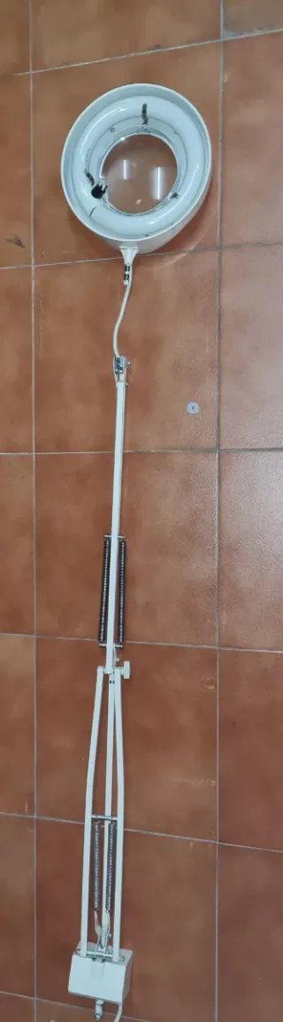 Lámpara Lupa Flexo Estética