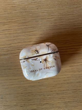 IDEAL OF SWEDEN Cover AirPods Gen. 3