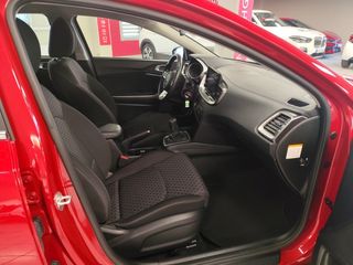 KIA XCeed - REVISADO - GARANTIA - ETIQUETA ECO