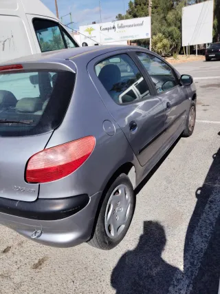 Peugeot 206 2002