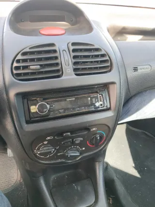 Peugeot 206 2002