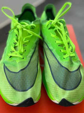 Nike Vaporfly Verde y Blanco