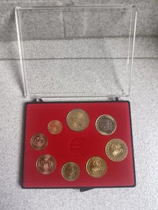 Estuche Mónaco 2001 8 valores