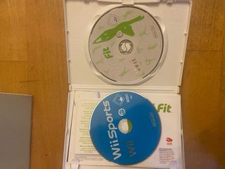 Nintendo Wii + Wii Fit + Balance Board