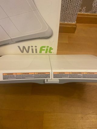 Nintendo Wii + Wii Fit + Balance Board