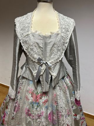 Traje de Fallera mayor