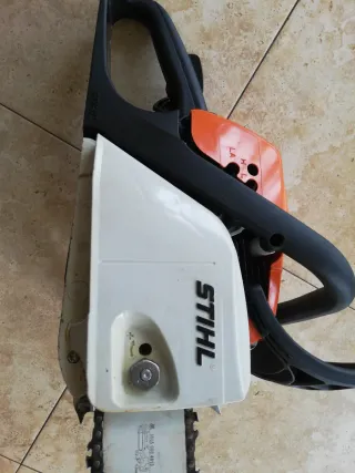 Motosierra Stihl MS 211 (40 cm)