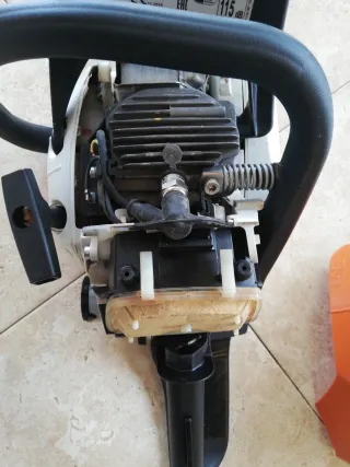 Motosierra Stihl MS 211 (40 cm)